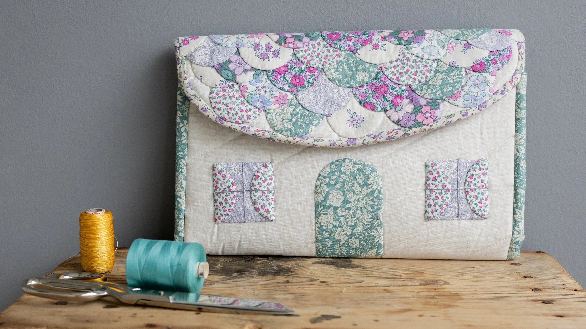 Vintage Sewing Box | Explore Sewing Patterns & Tutorials - Start Today